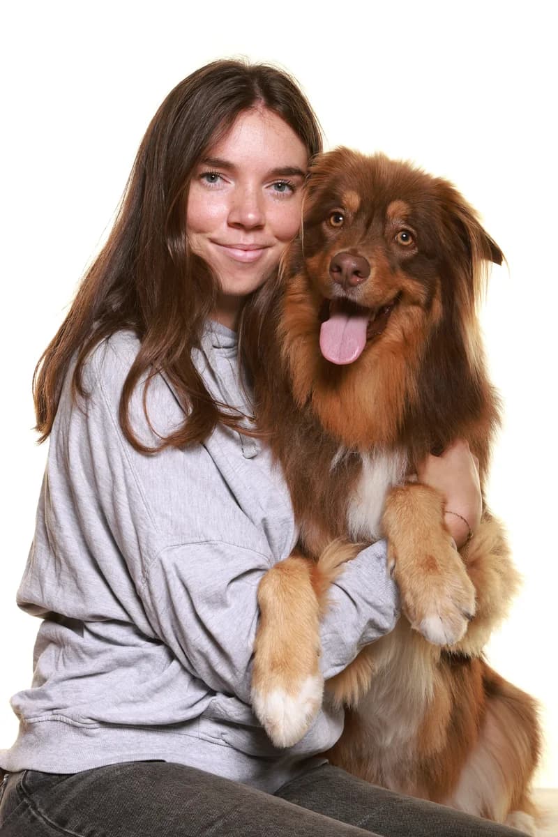 Chloé, éducatrice canine diplômée d'État intervenant à Balma